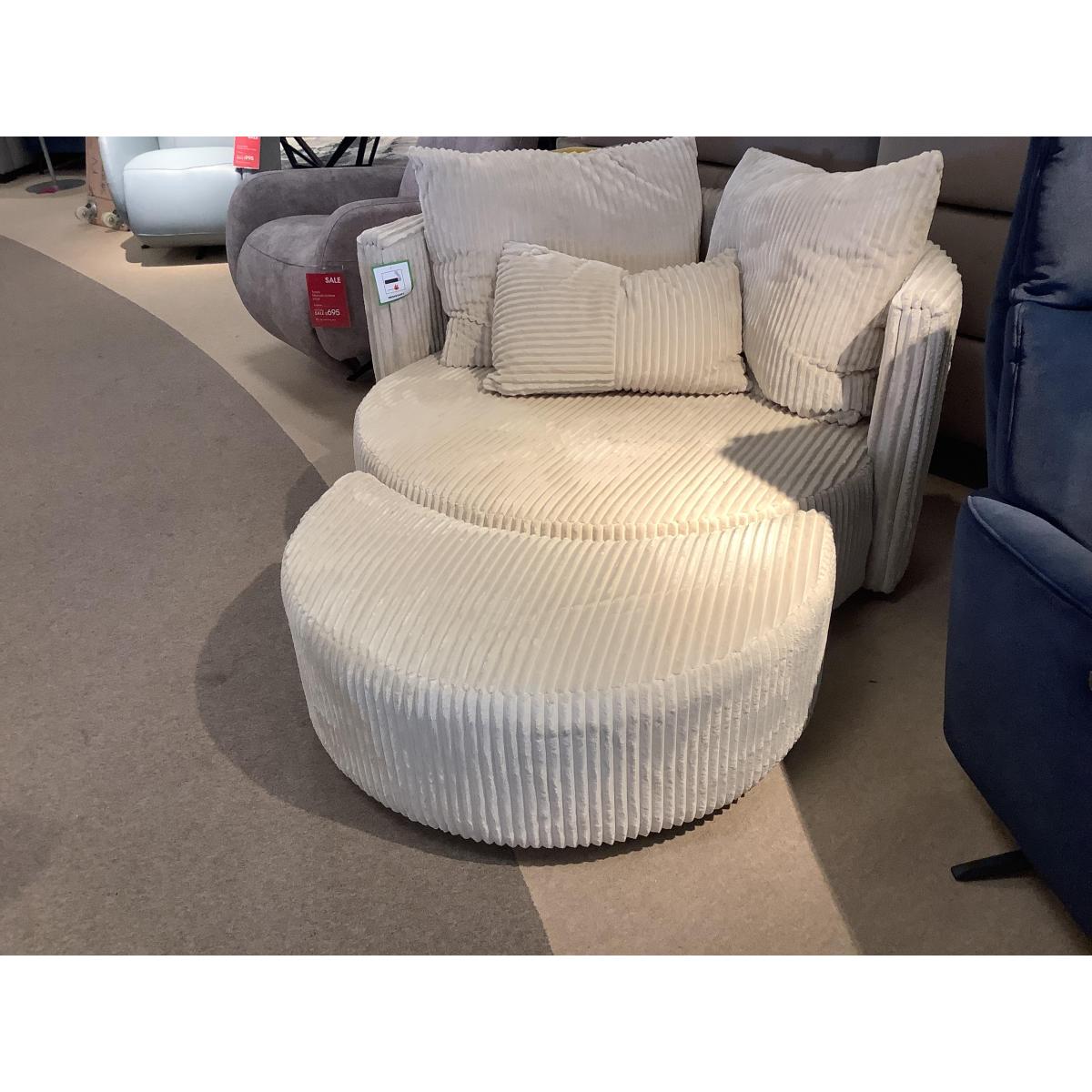 Alexander and James - Teddy Snuggler Chair – image 2