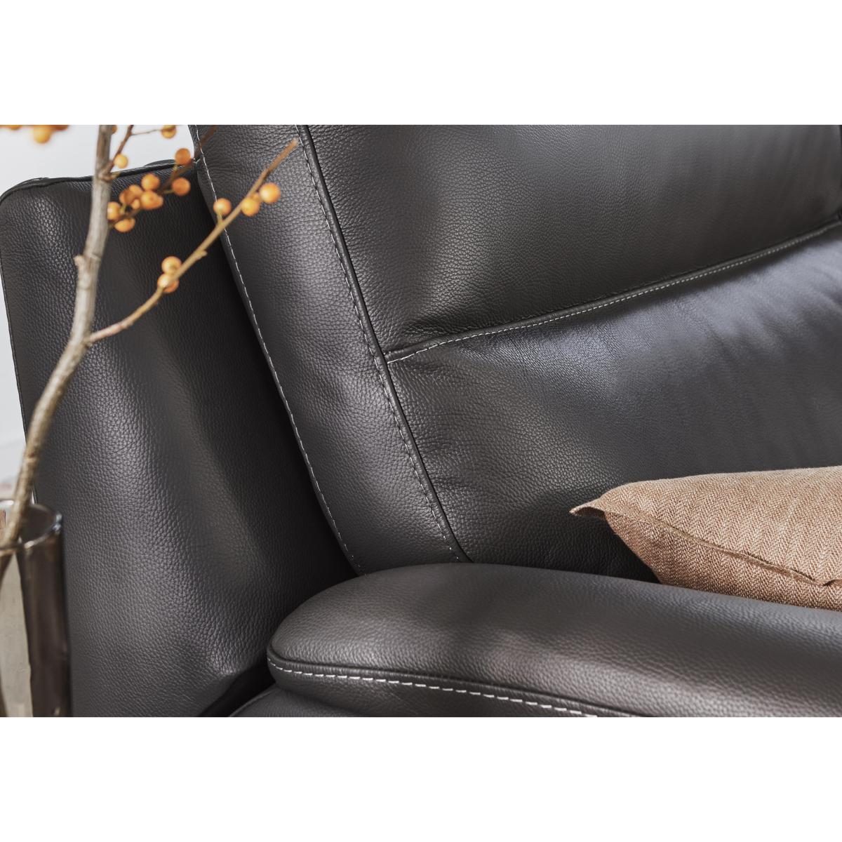 Nicoletti - Pepino Leather Armchair – image 3