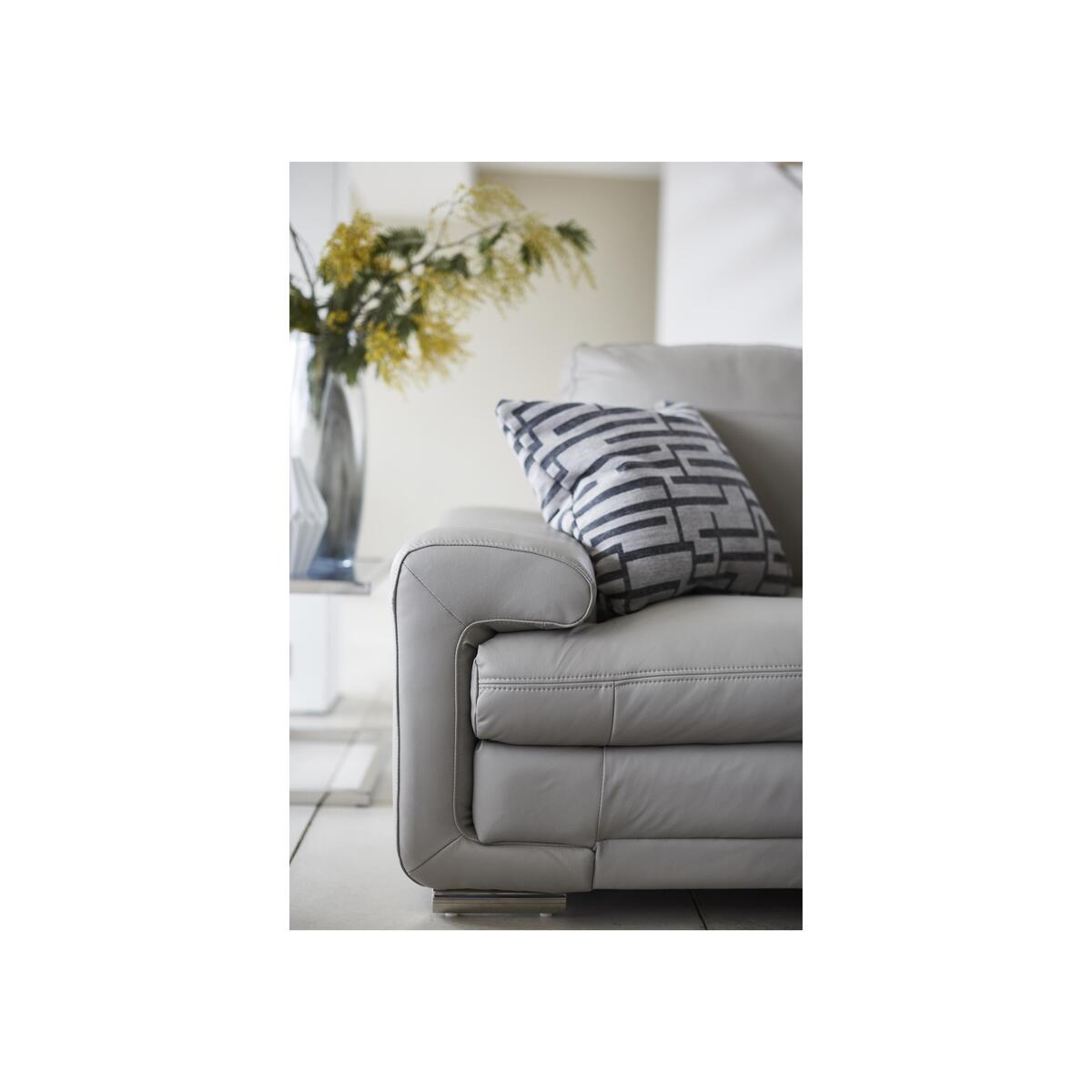 Gamma Leather Armchair - Brown – image 3