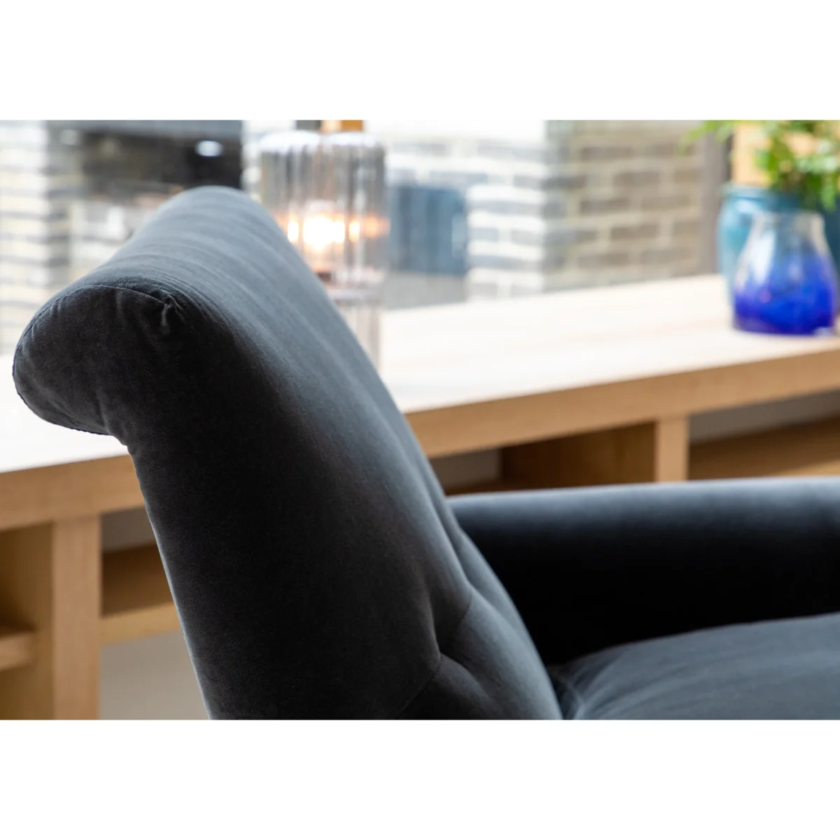 Heal's Oscar Formal Armchair – image 4