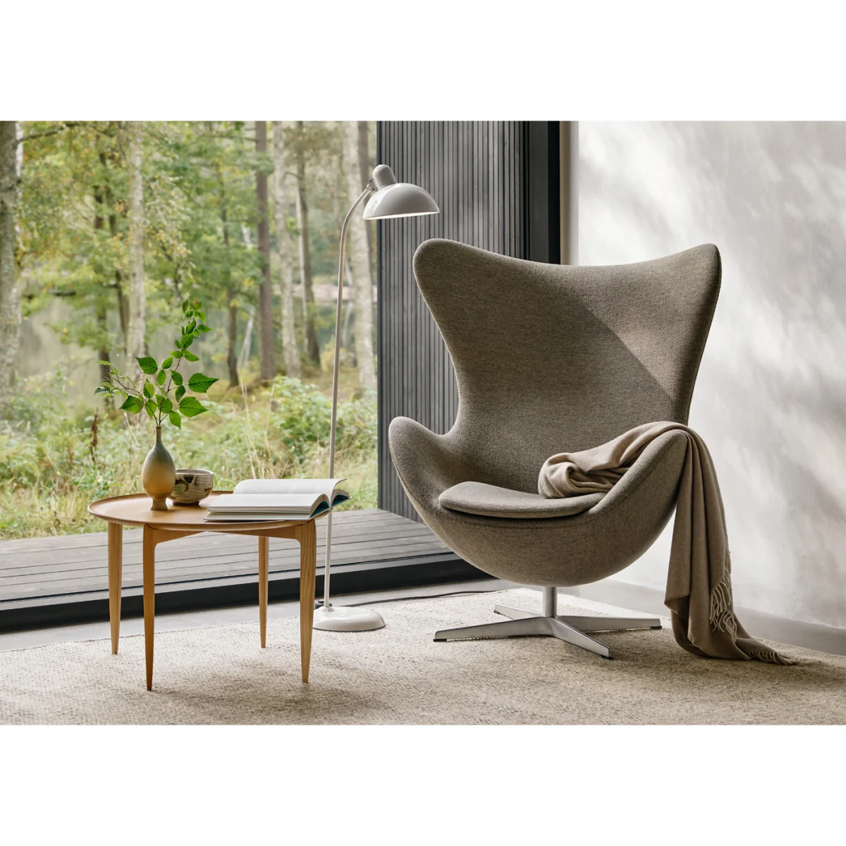 Fritz Hansen Egg Chair Clay 009 Brushed Alu Base – image 2