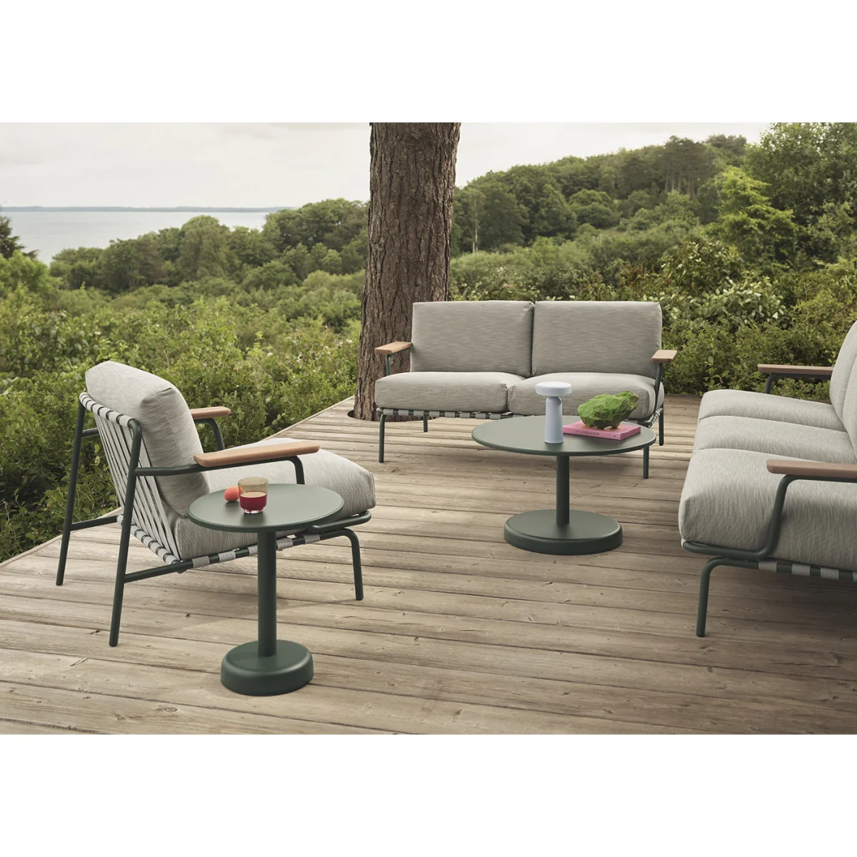 Muuto Settle Outdoor Lounge Chair in Ribbed Weave 5/Taupe – image 7
