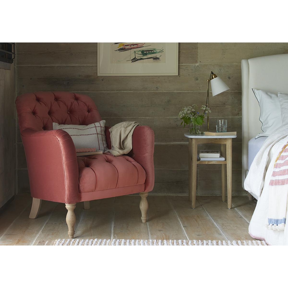 Reader Armchair – image 7