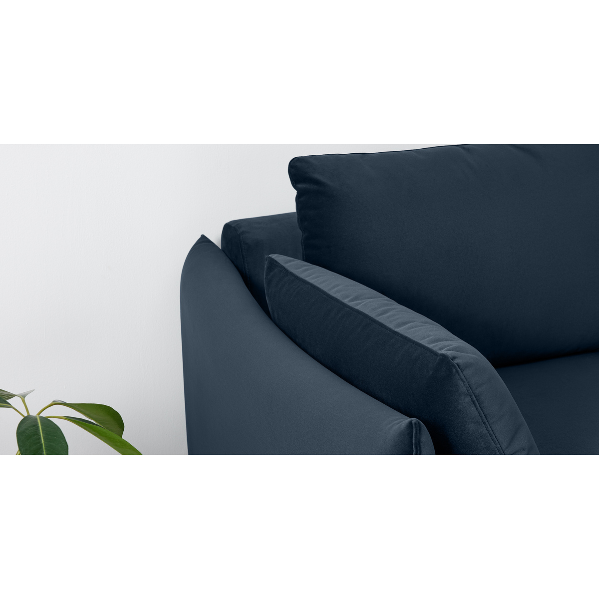Vento Armchair, Sapphire Blue Velvet – image 4