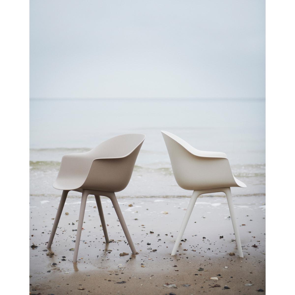 Bat OUTDOOR Armchair - / Polypropylene by Gubi White – image 3