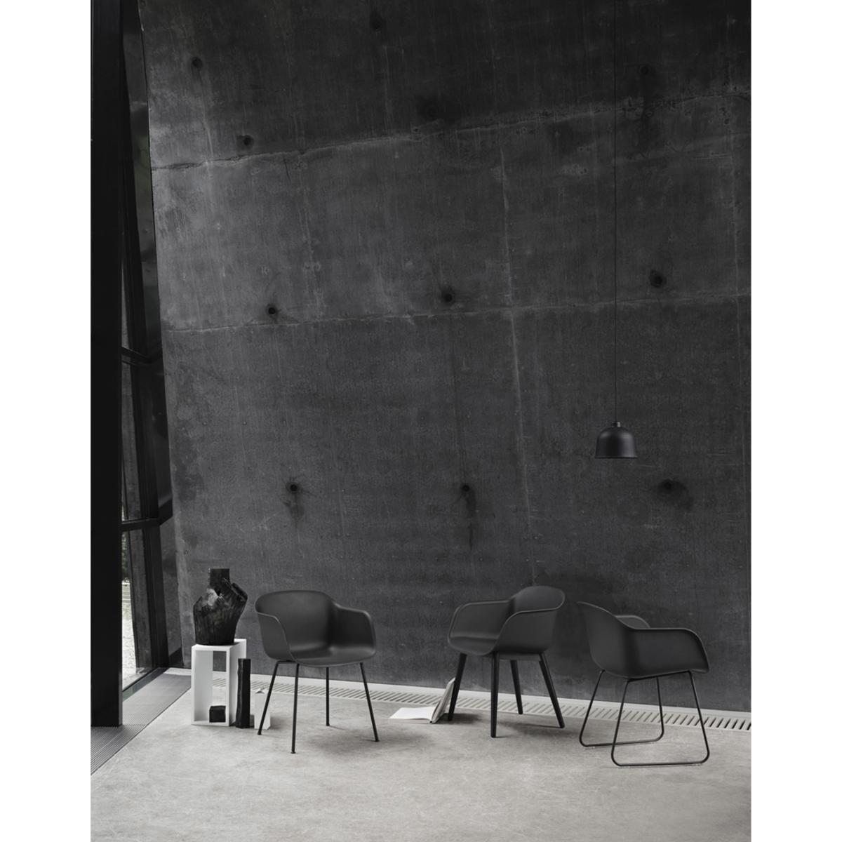 Fiber Padded armchair - / Wooden feet by Muuto Grey/Black – image 2