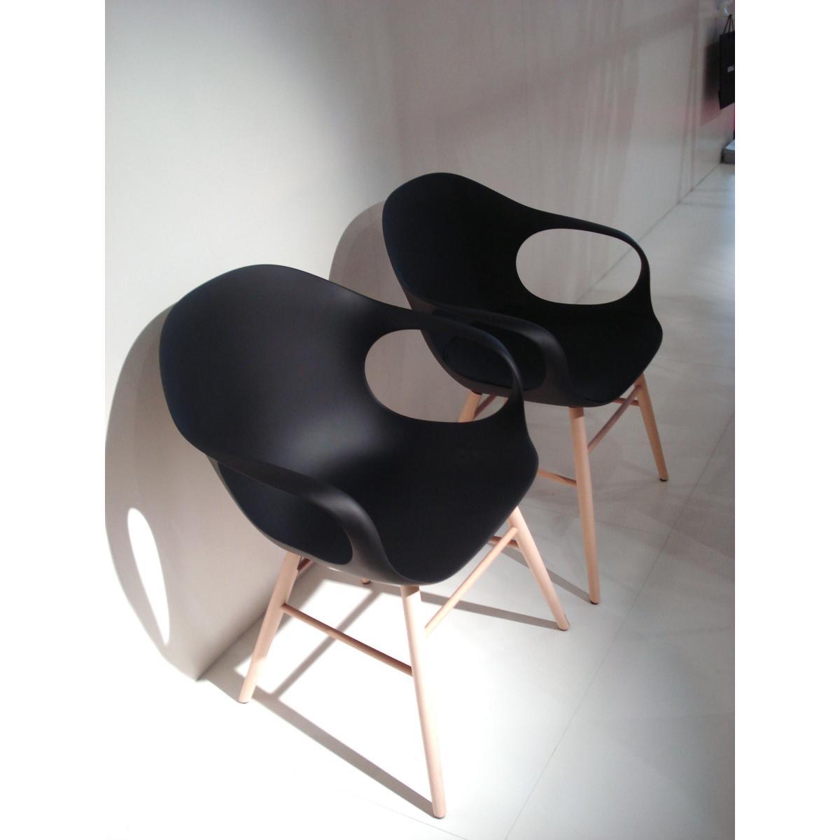 Elephant Wood Armchair - Plastic shell & wood legs by Kristalia Black – image 7