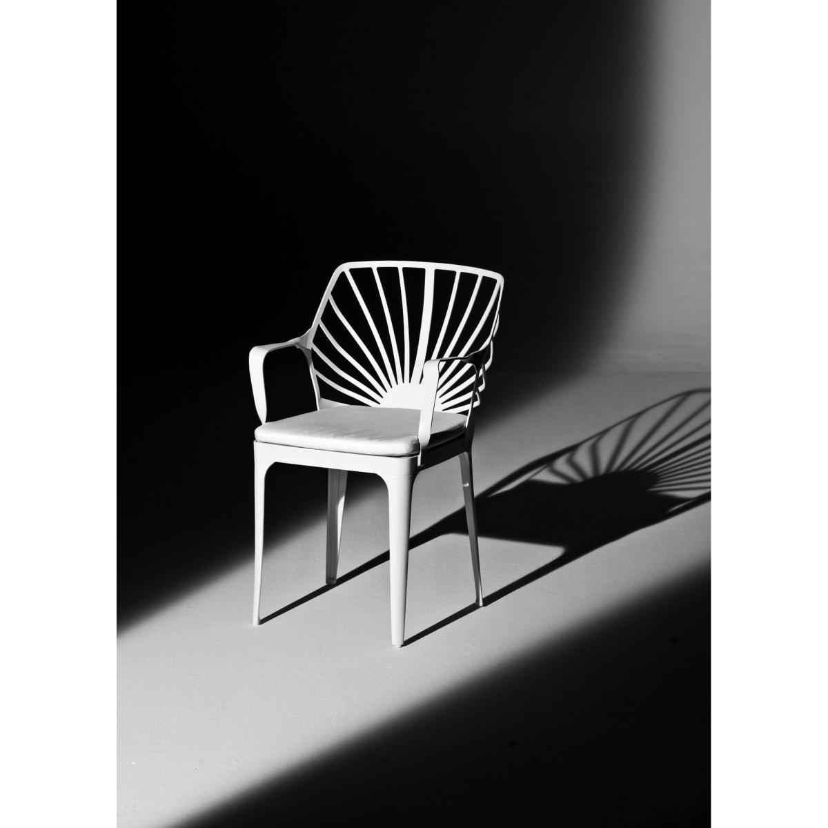 Sunrise Armchair by Driade White – image 3