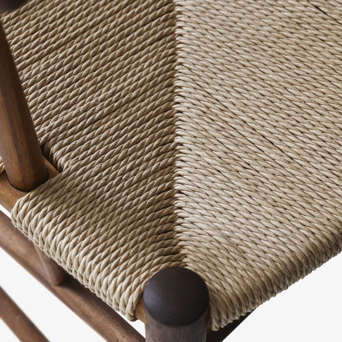 Drawn HM4 Armchair - / (1956) by &tradition Natural wood – image 5