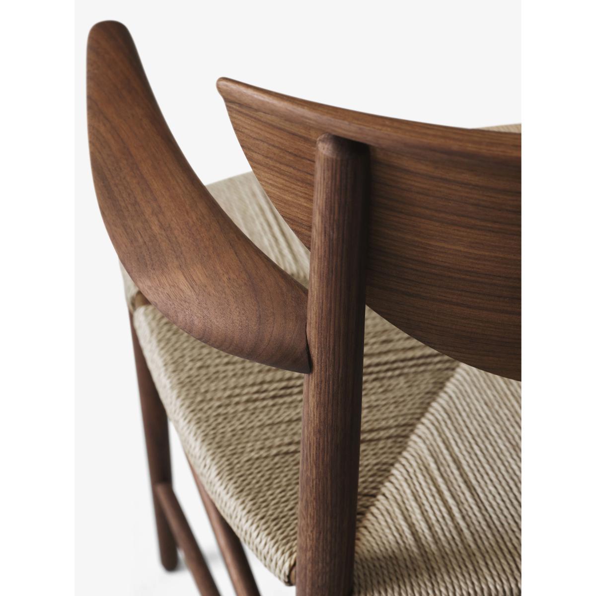 Drawn HM4 Armchair - / (1956) by &tradition Natural wood – image 6
