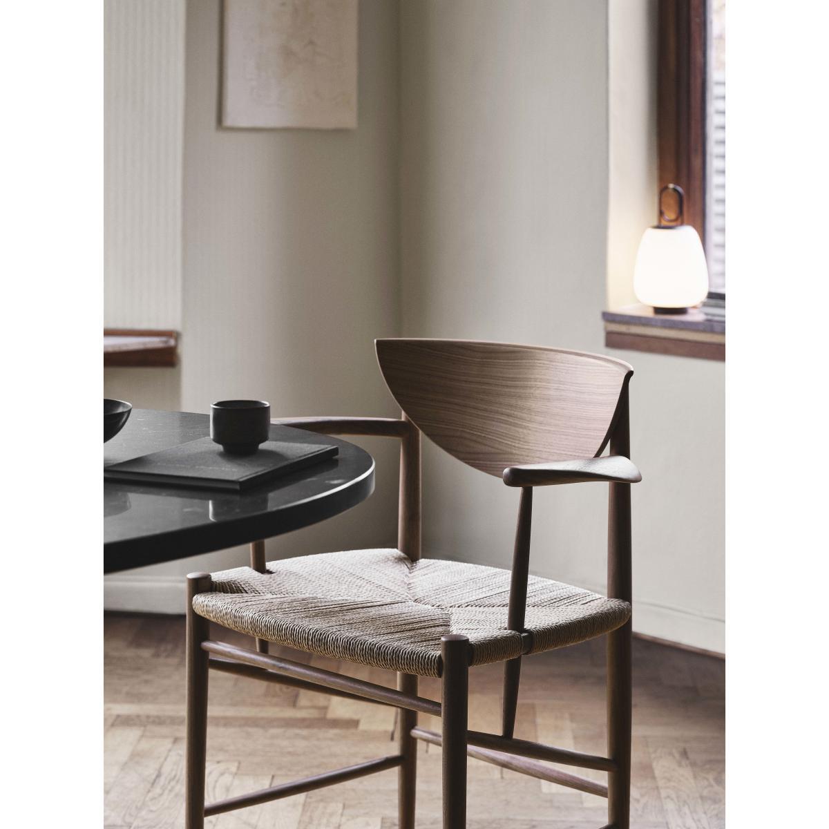 Drawn HM4 Armchair - / (1956) by &tradition Natural wood – image 7