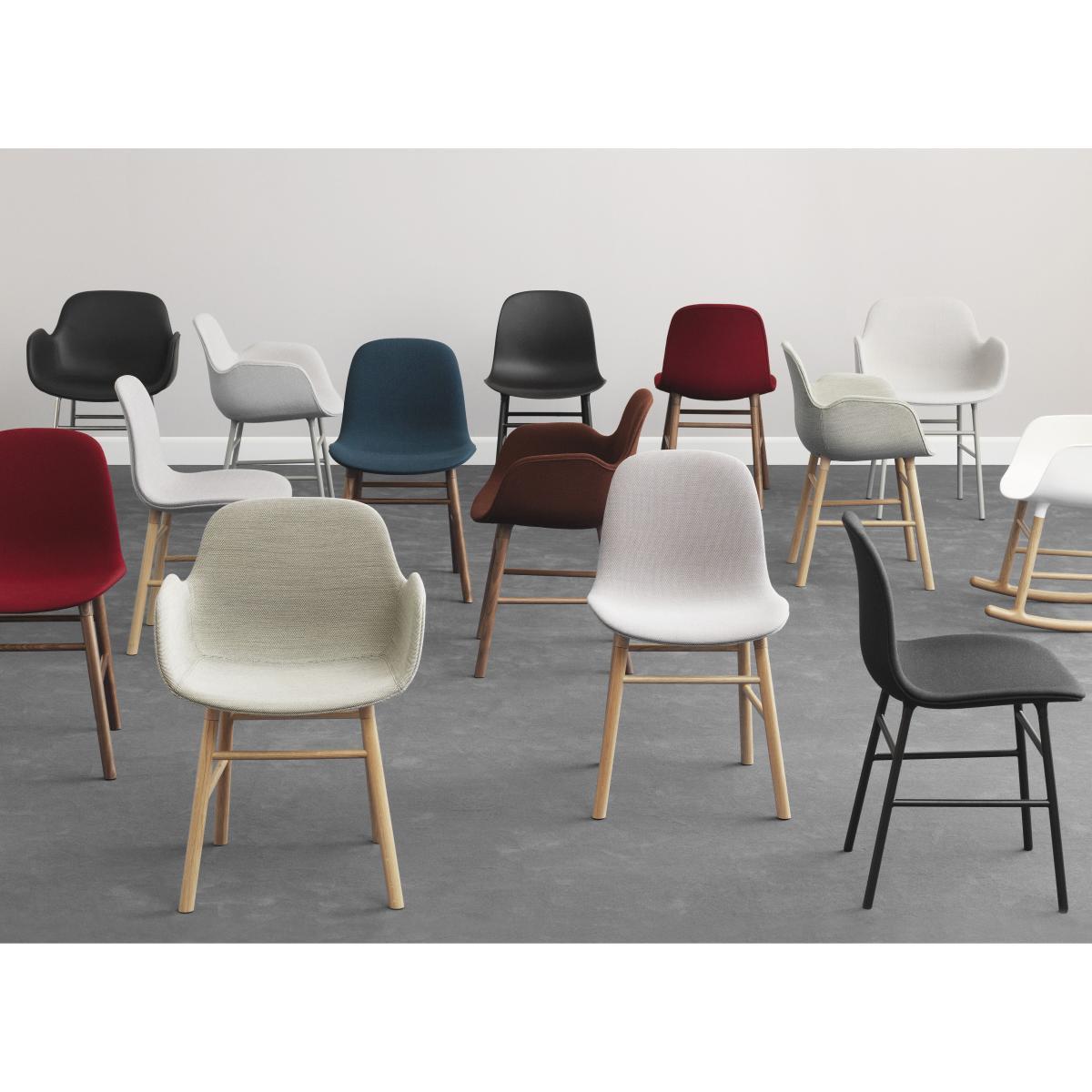 Form Armchair - / Brass foot by Normann Copenhagen Black/Gold – image 7