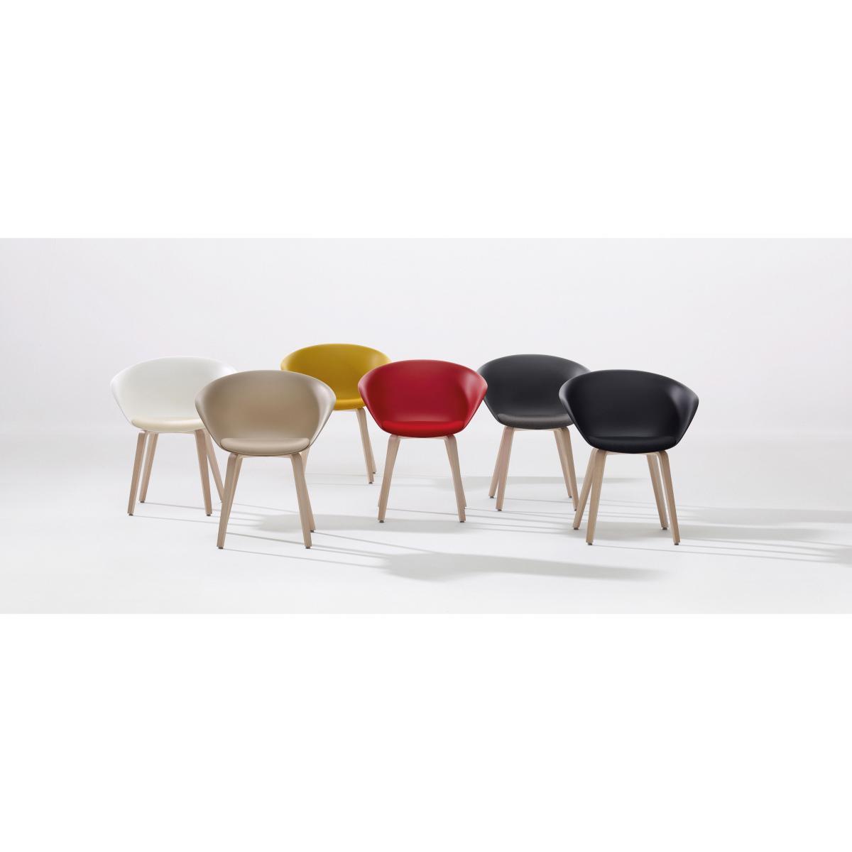 Duna 02 Armchair - Wood legs by Arper White/Natural wood – image 2