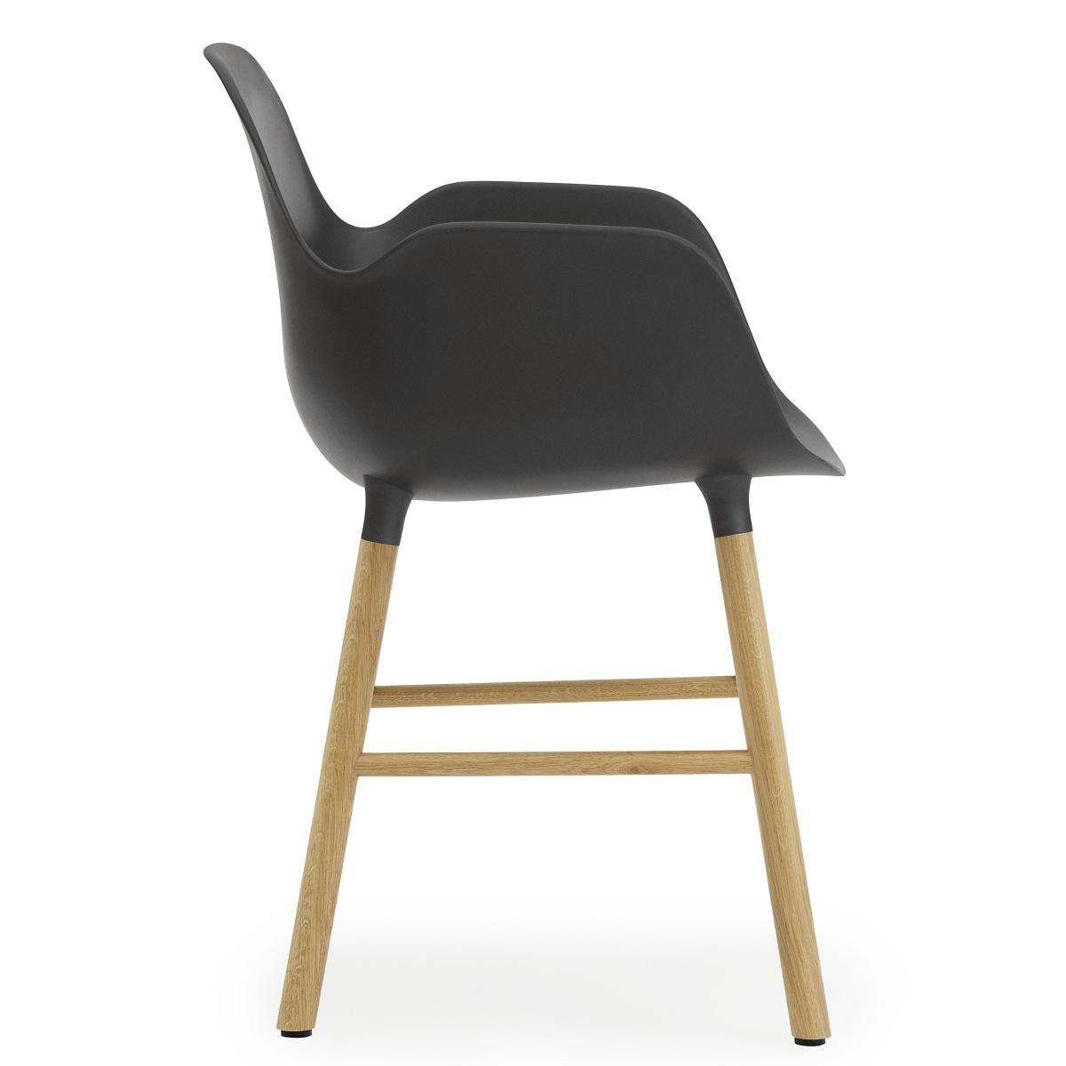 Form Armchair - Oak leg by Normann Copenhagen Black/Natural wood – image 3