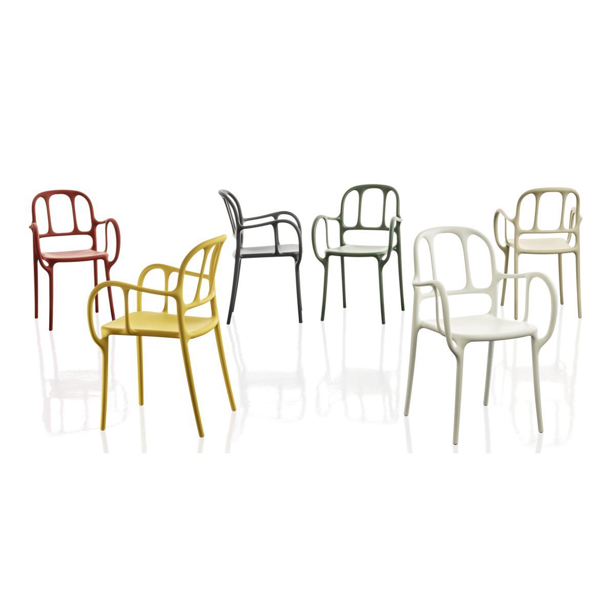 Milà Stackable armchair - Plastic by Magis Black – image 2