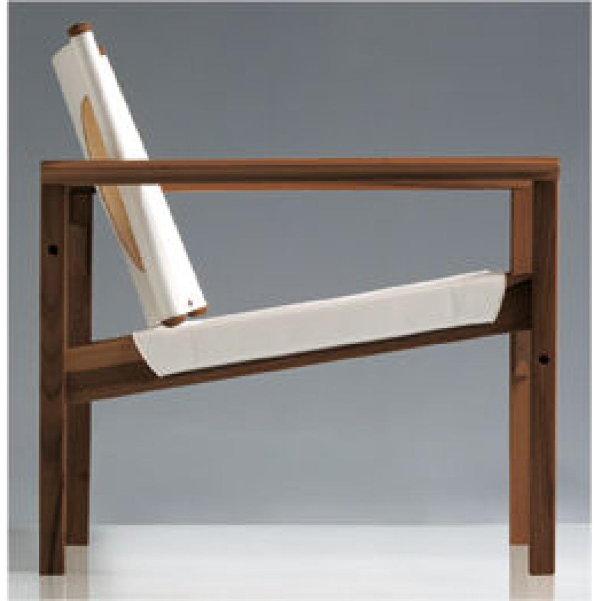 Peglev Armchair - Armchair by Objekto Black/Natural wood – image 2