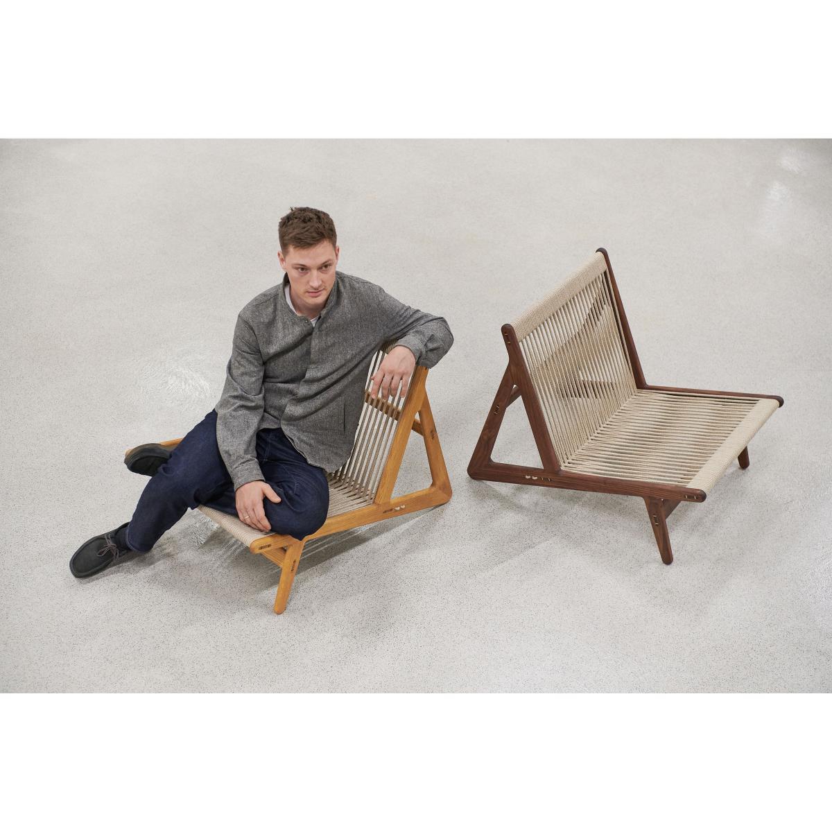 MR01 Initial Lounge armchair - / Walnut & rope by Gubi Beige/Natural wood – image 8