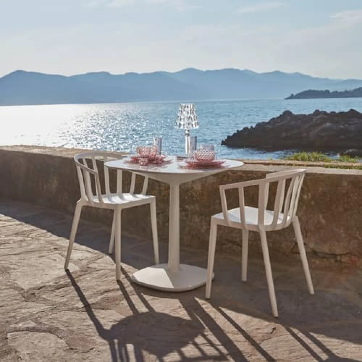 Venice Stackable armchair plastic material red - Kartell – image 3