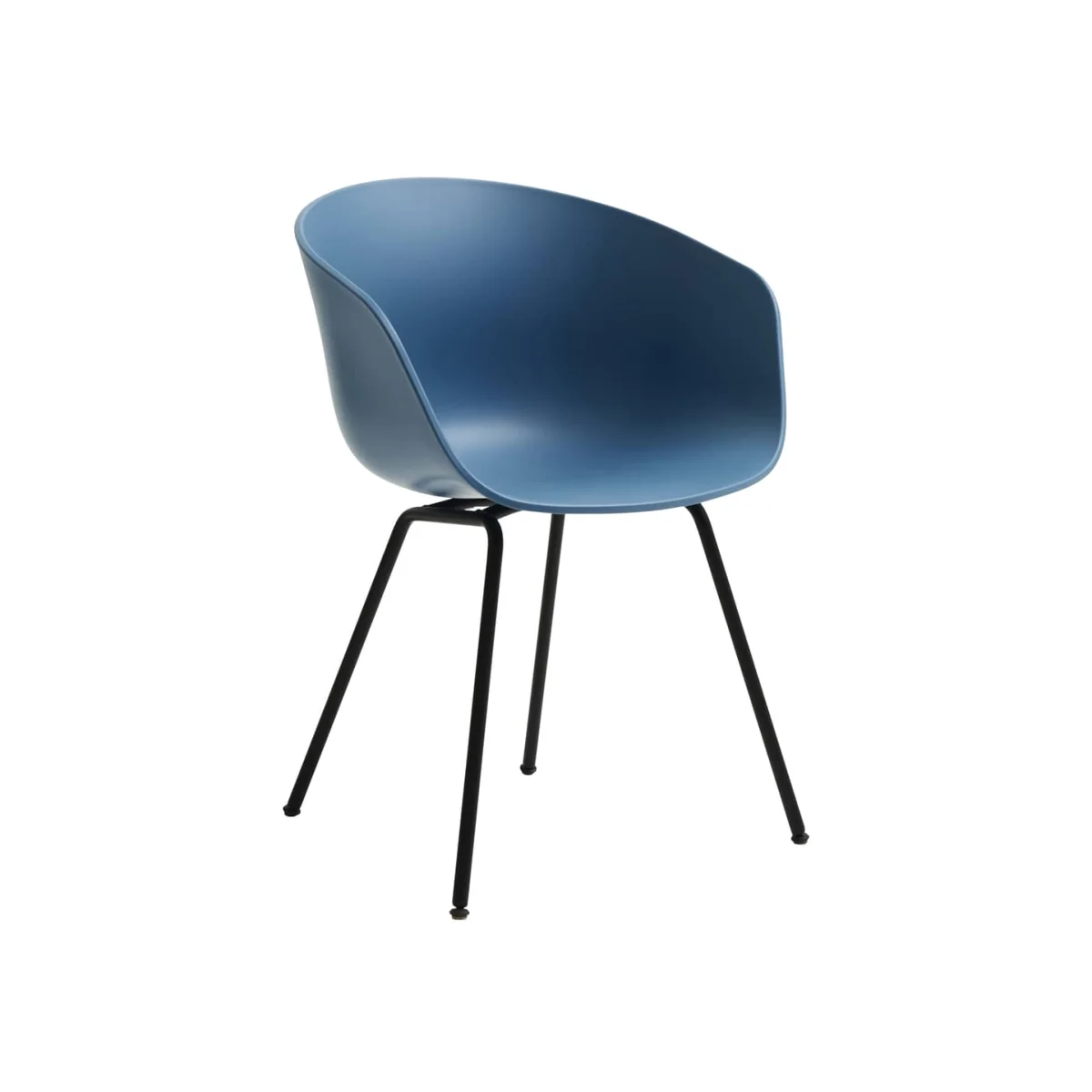 About a chair AAC26 Armchair plastic material blue / Recycled - Hay – image 1