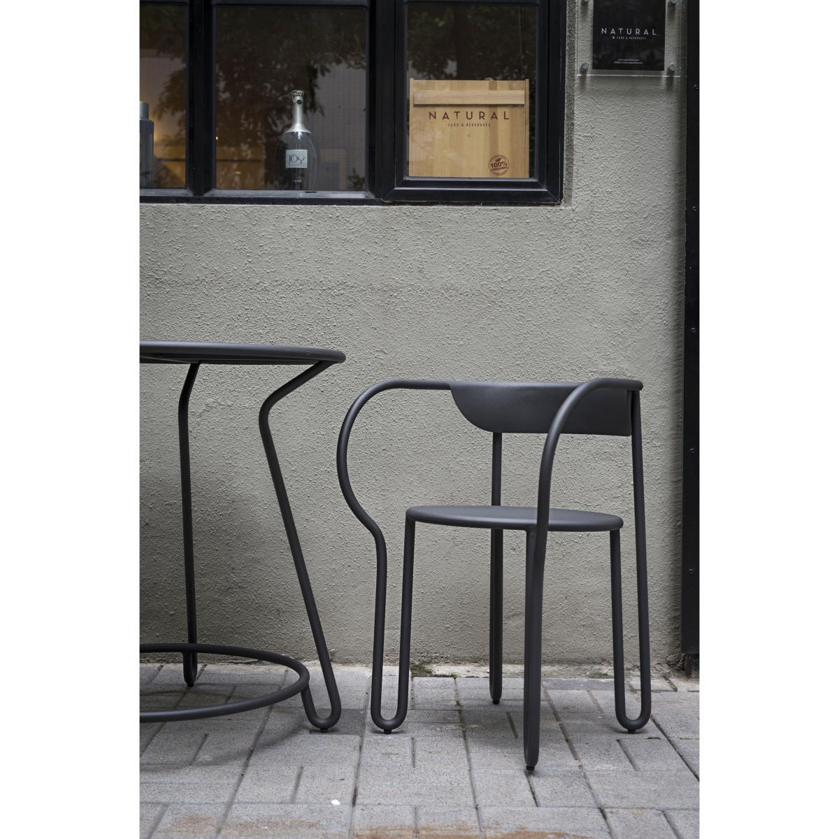 Huggy Armchair - / Set of 2 - Aluminium by Maiori Black – image 4