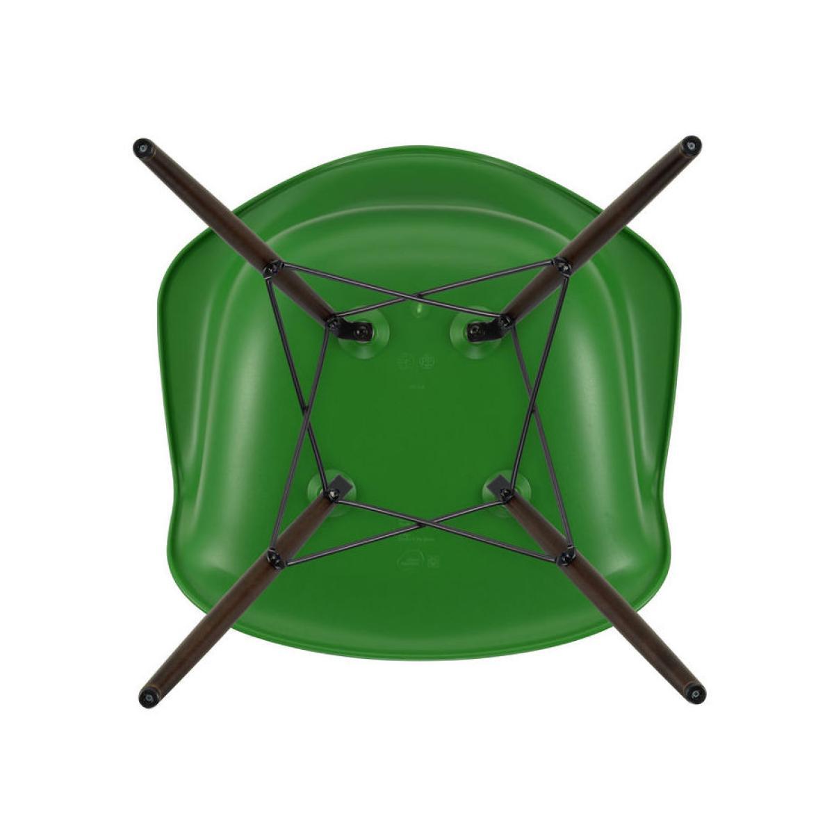 DAW - Eames Plastic Armchair Armchair - / (1950) - Dark wood legs by Vitra Green – image 6