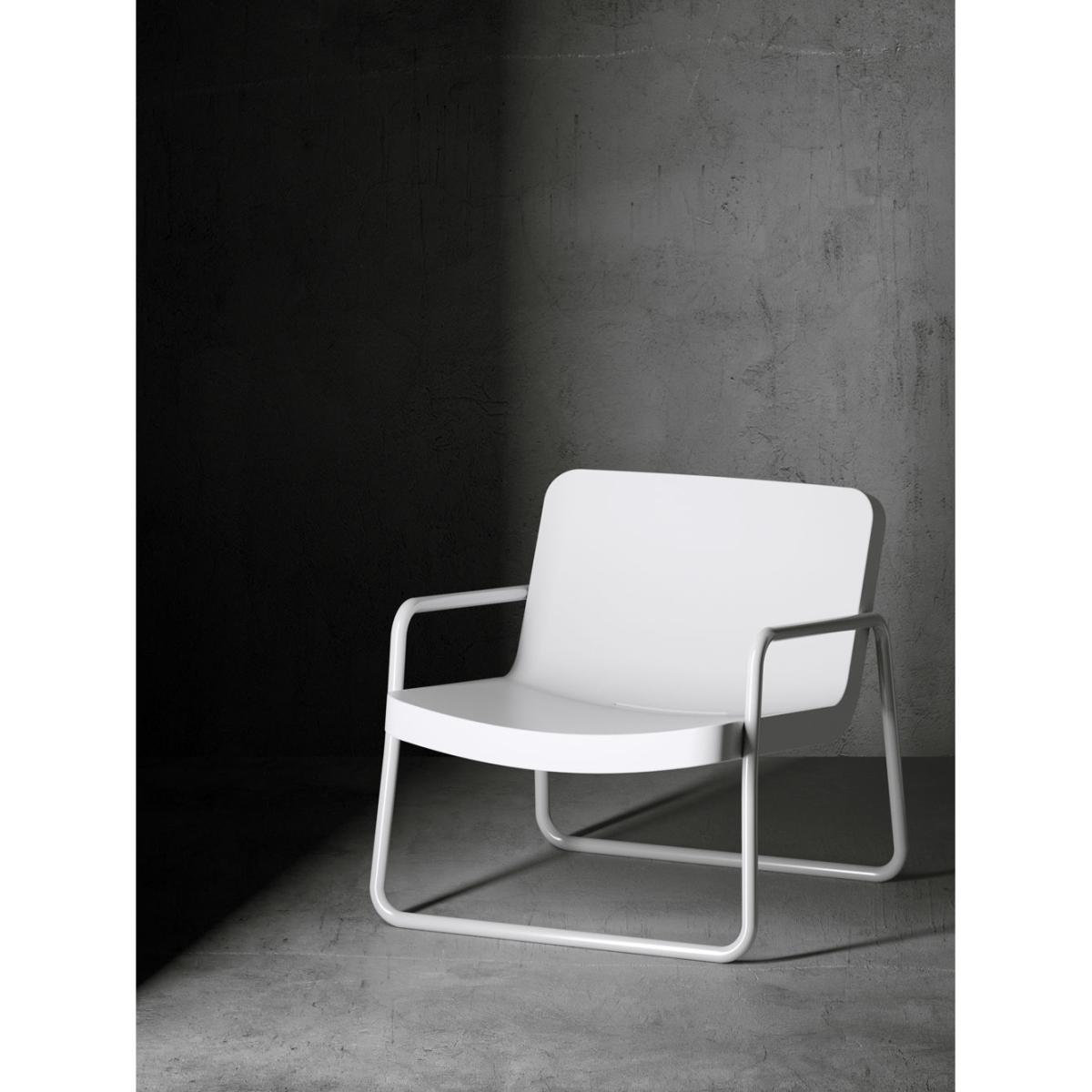 Time out Low armchair - Stackable by Serralunga White – image 2