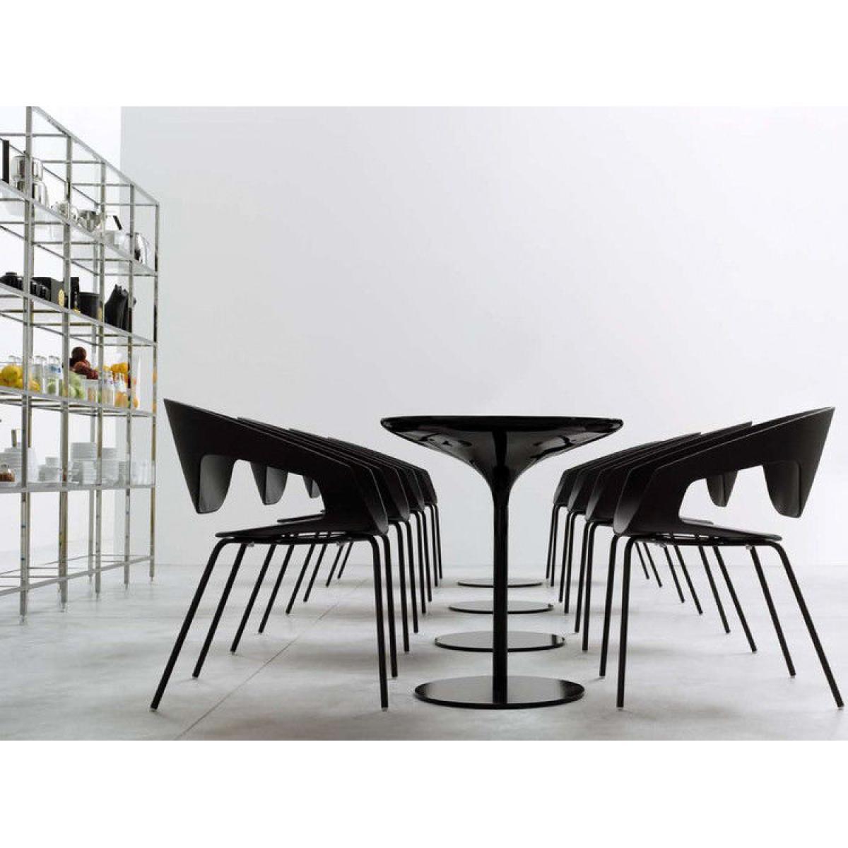 Vad Stackable armchair - Plastic & metal legs by Casamania Black – image 8