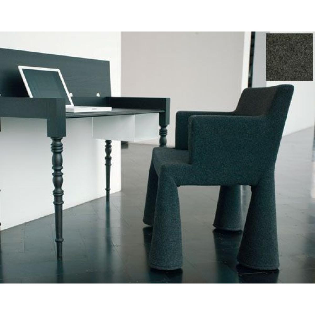 V.I.P. Chair Armchair on casters by Moooi Green – image 9