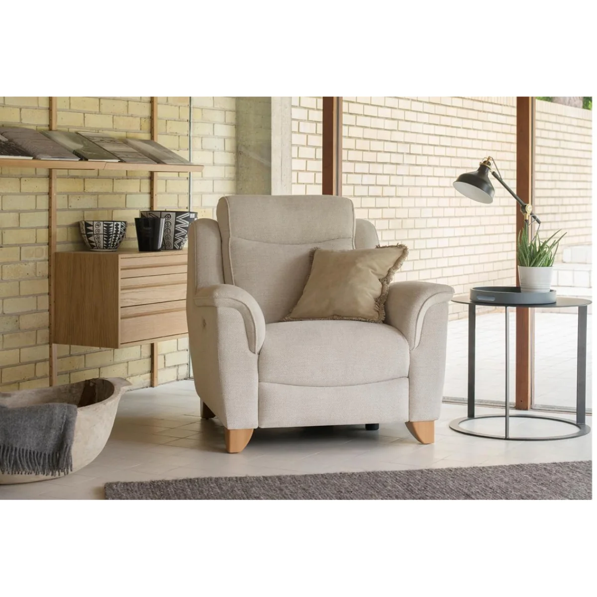 Parker Knoll Manhattan 25 Chair - Fabric Grade C - Without Heated Seats – image 2