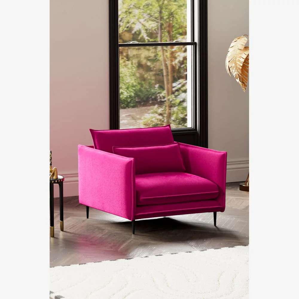 The Lola Snuggle Seat in Harry's Pink Velvet