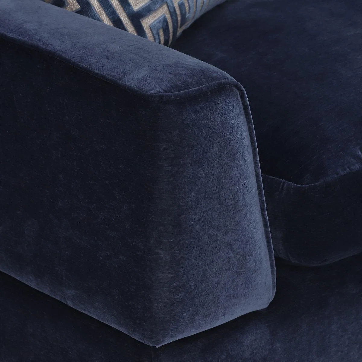 Vesta Extra Large Split Frame Sofa – image 3
