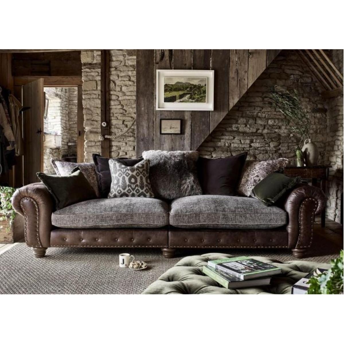 Alexander & James Wilson Grand Pillow Back Split Sofa – image 4