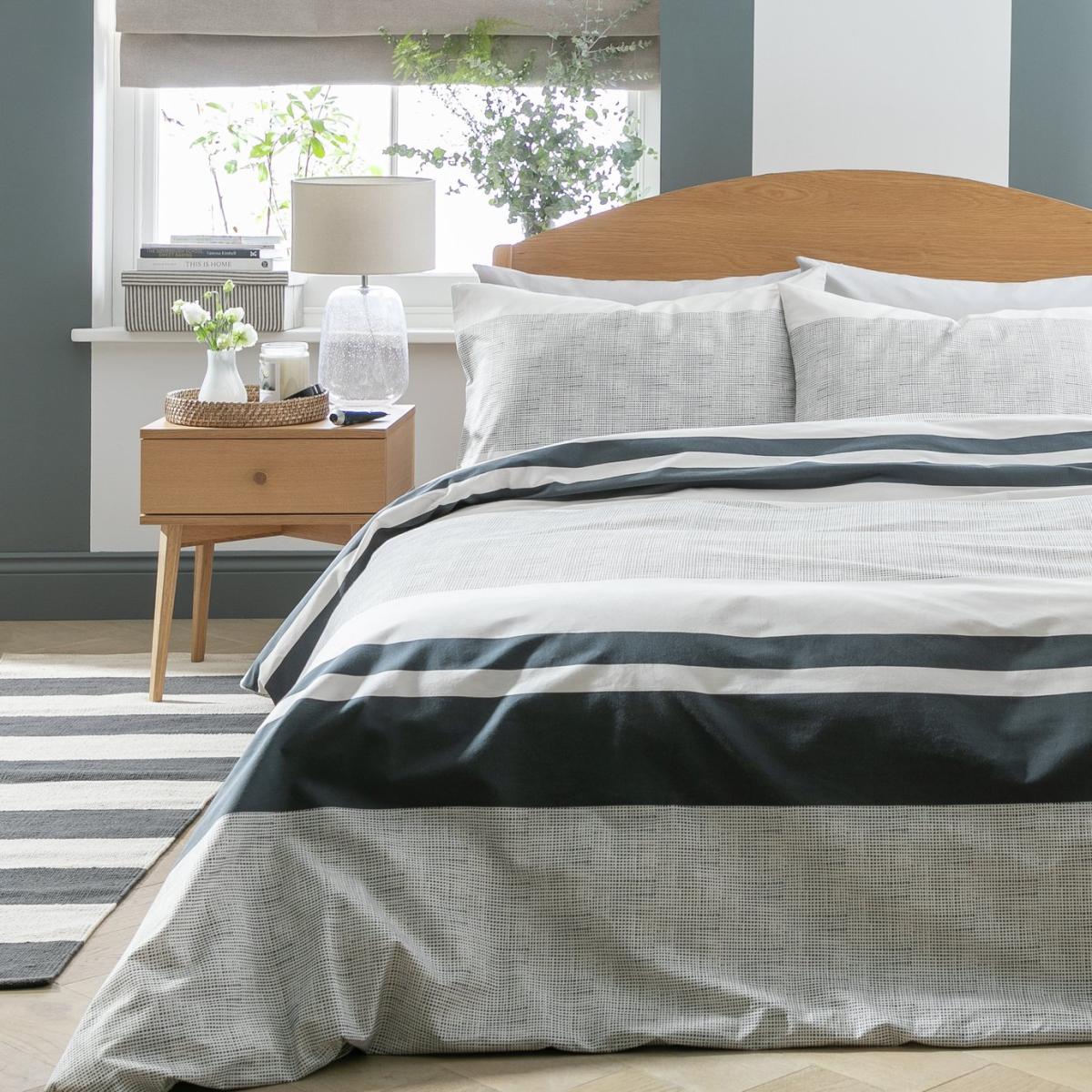Habitat Country 180 TC Textured Print Bedding Set- Superking – image 1