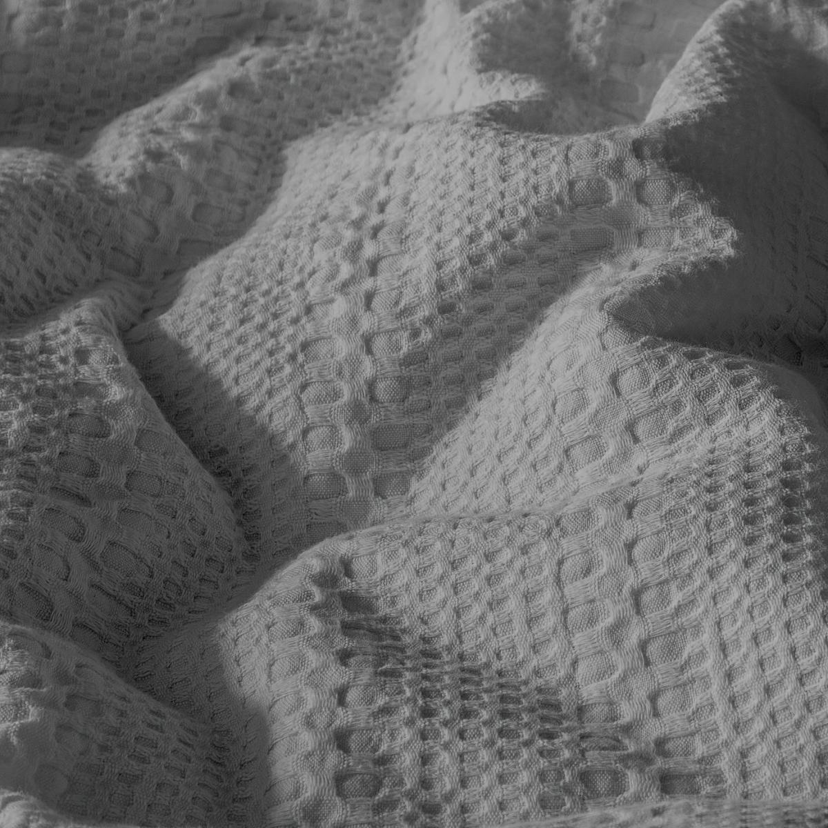 Habitat Waffle Charcoal Bedding Set - Superking – image 3