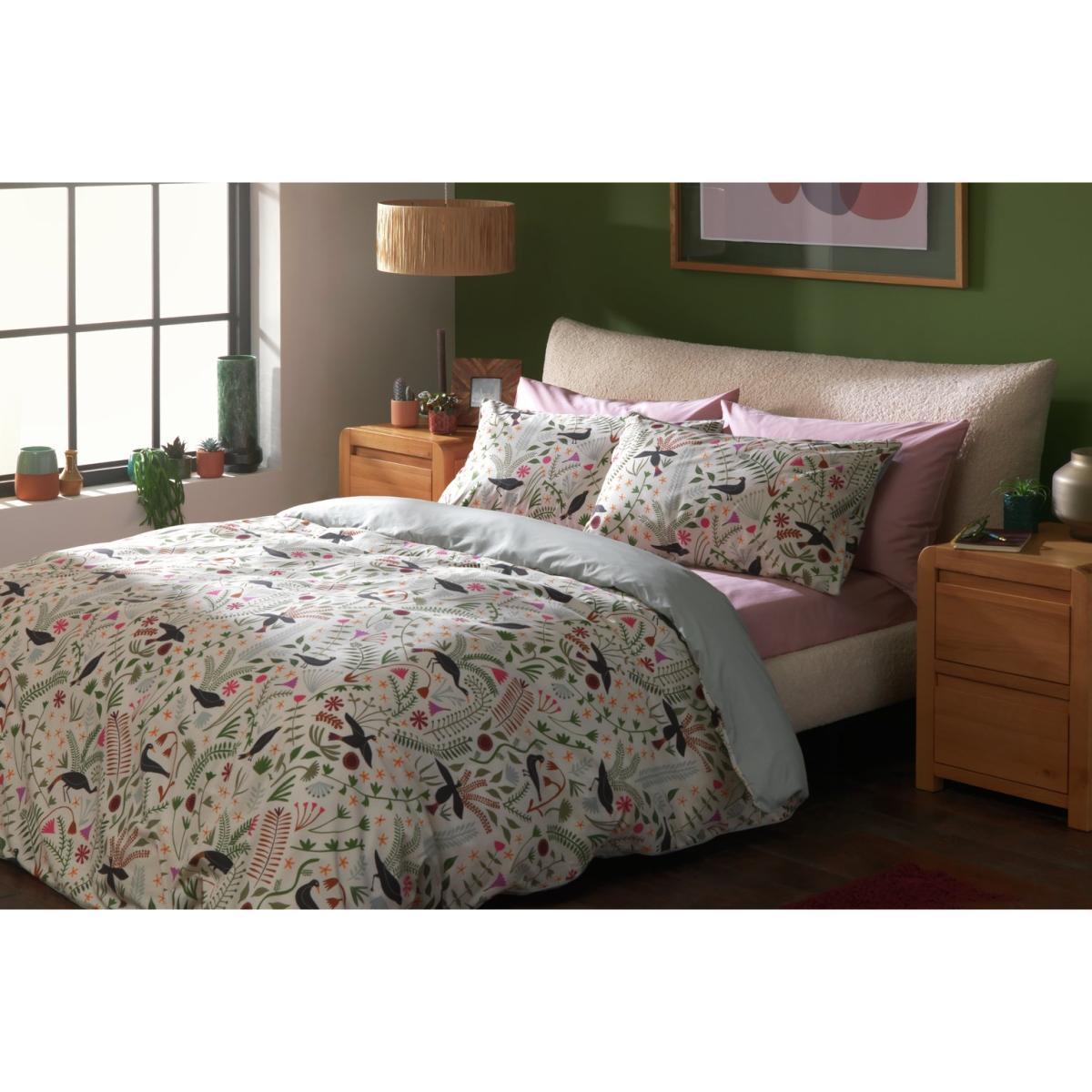 Habitat Folktale Illustration Bedding Set - Superking – image 2
