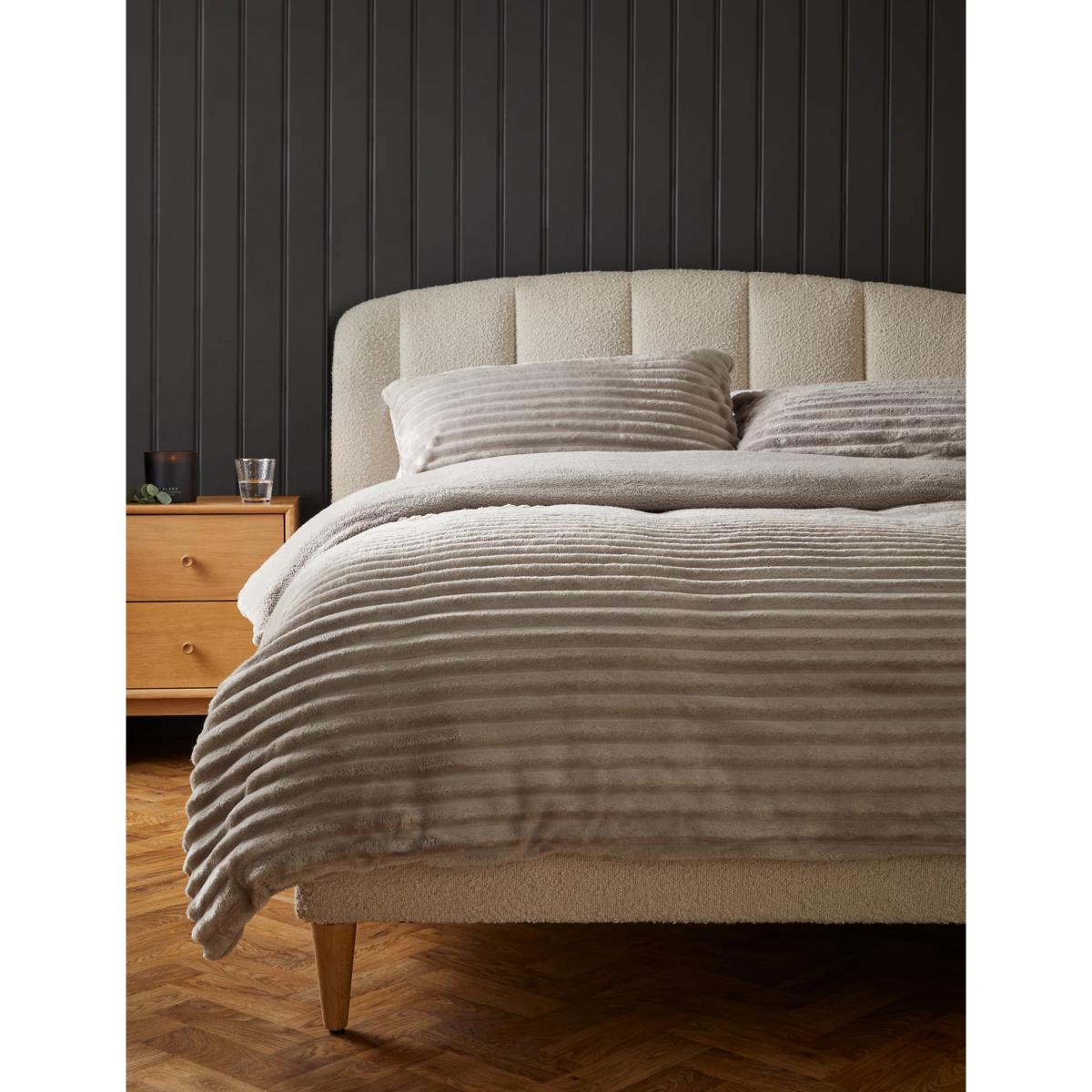 M&S Ribbed Fleece Bedding Set - 6FT - Grey, Grey – image 3