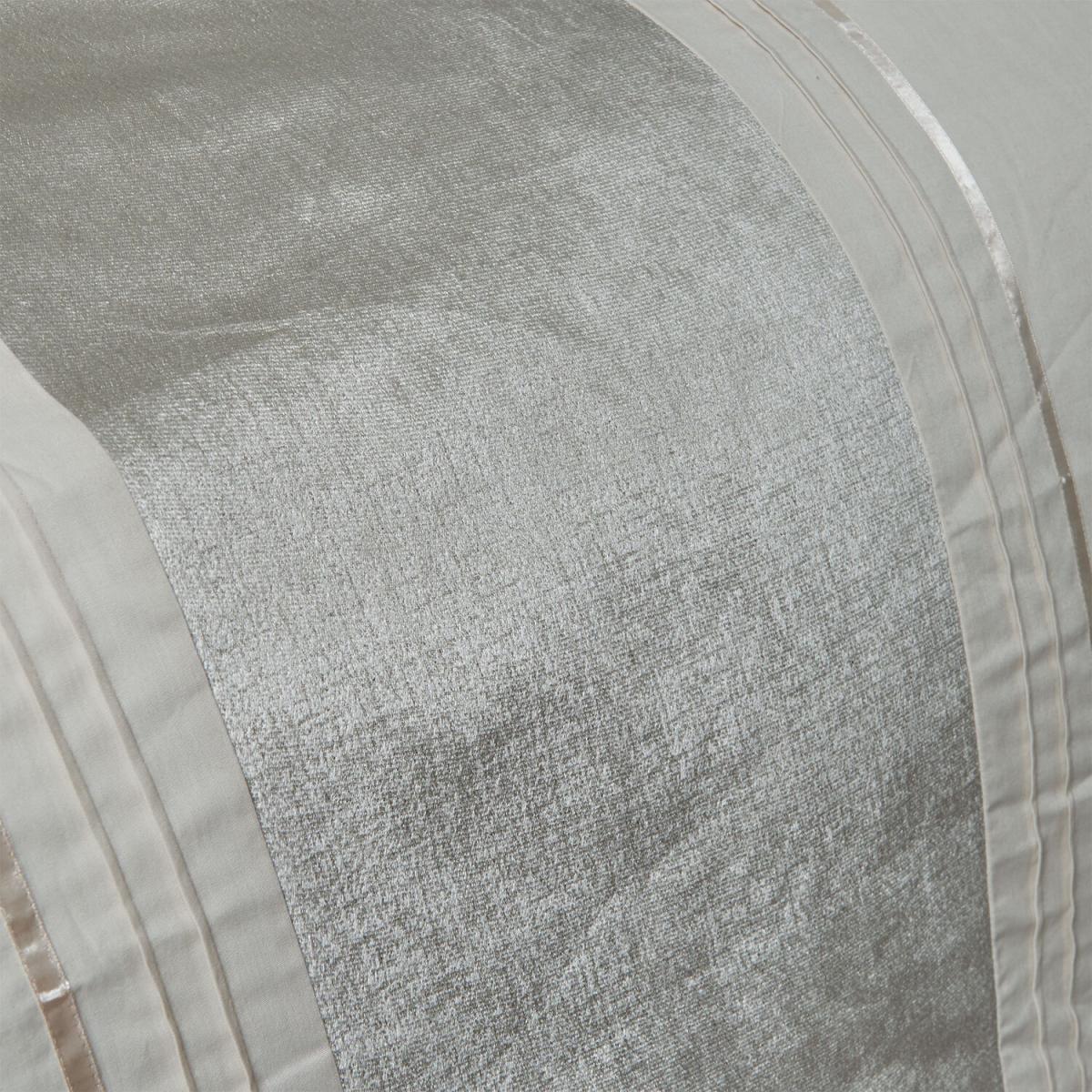 Metallic Velvet Panel Duvet Cover and Pillowcase Set - Gold / Superking – image 4