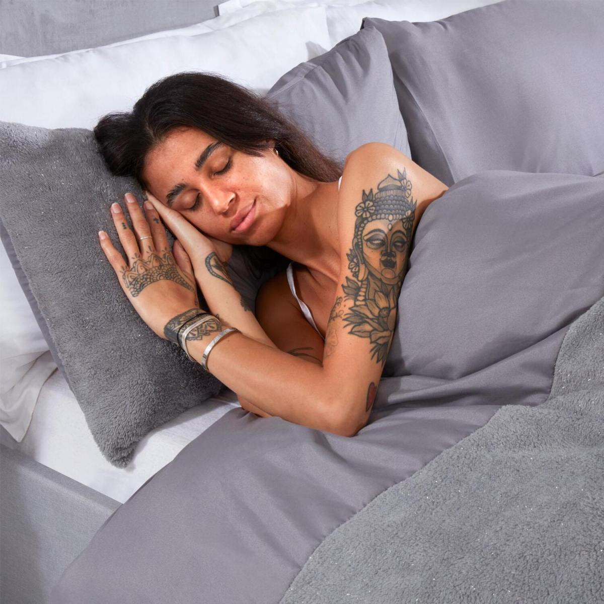 Sienna Teddy Sparkle Panel Duvet Cover Bedding Set - Silver / Super King – image 3