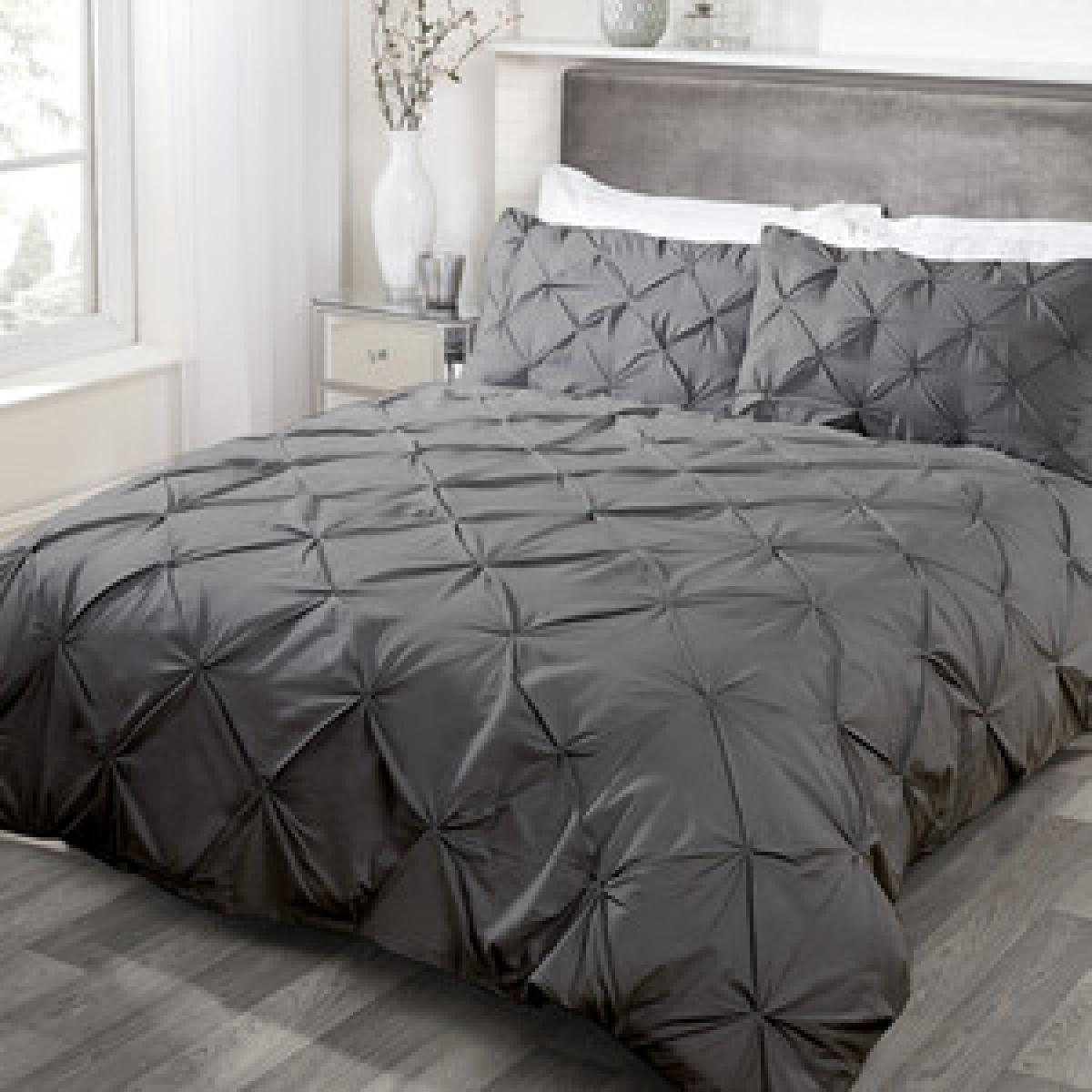 Balmoral Cotton Rich Duvet And Pillow Case Set - Silver / Superking – image 4