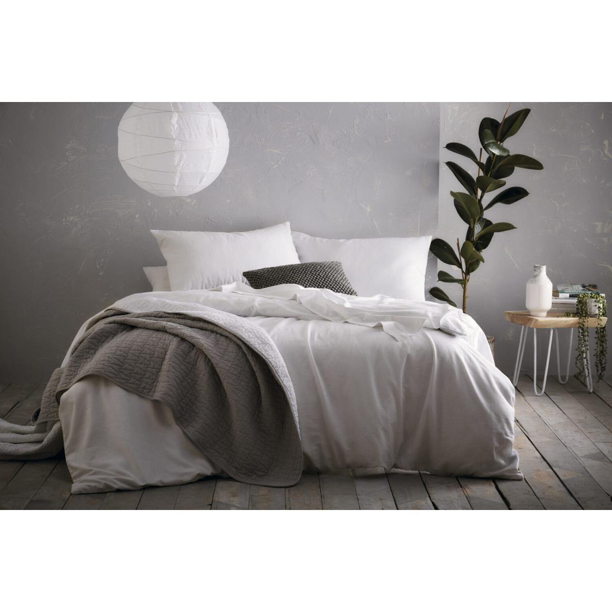 Aspect Duvet Cover and Pillowcase Set - White / Superking – image 7