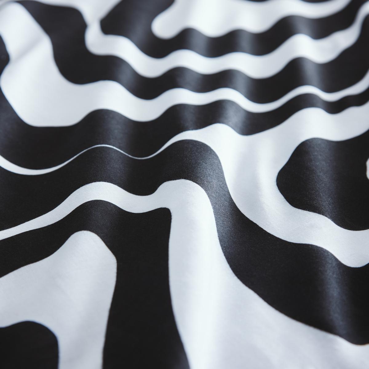 Retro Waves Duvet Set - Black / Superking – image 2