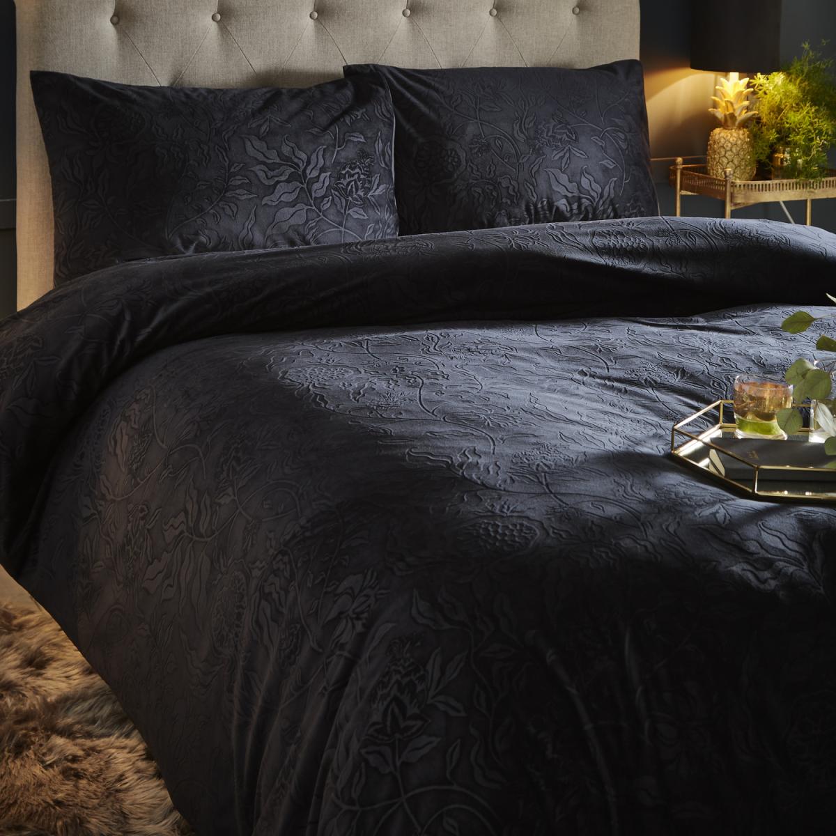 Beaufort Double Duvet Set - Black / Superking – image 1