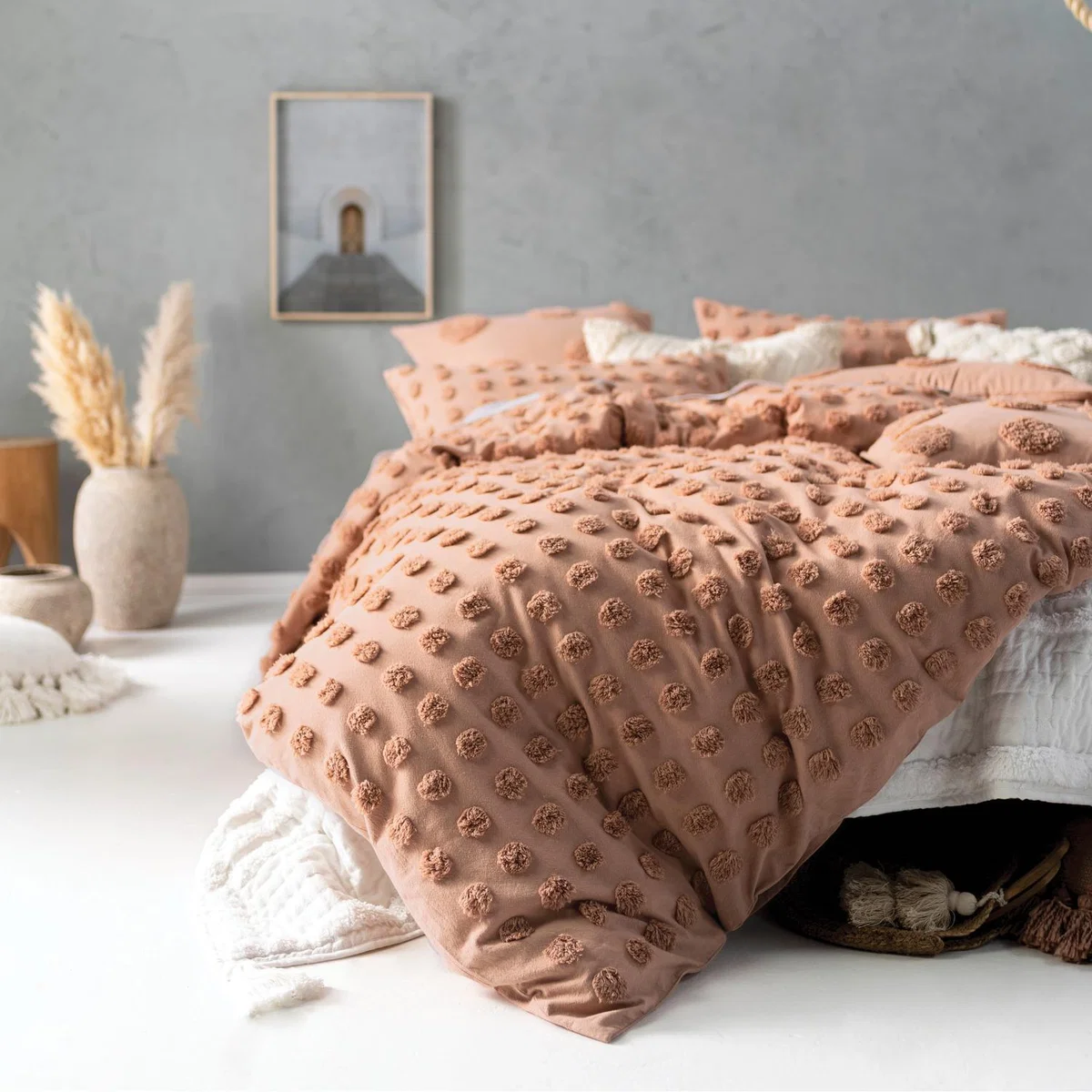 Tufted Polka Dot Duvet Cover Set - Maple / Superking – image 3