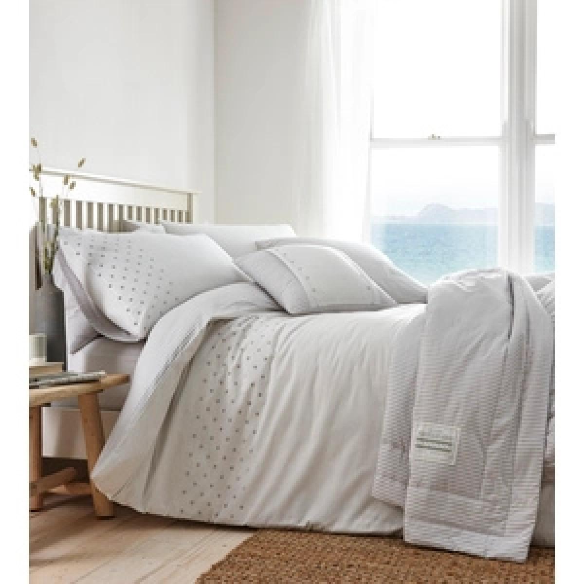 New England Duvet Cover and Pillowcase Set - Navy/White / Super King – image 4