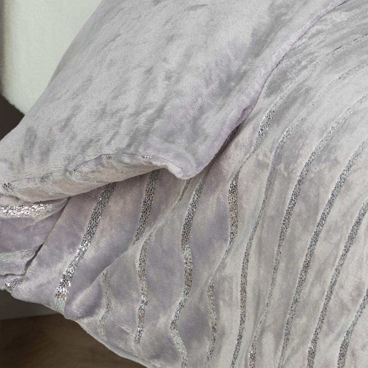 Sparkle Stripe Fleece Duvet and Pillowcase Set - Silver / Super King size – image 2