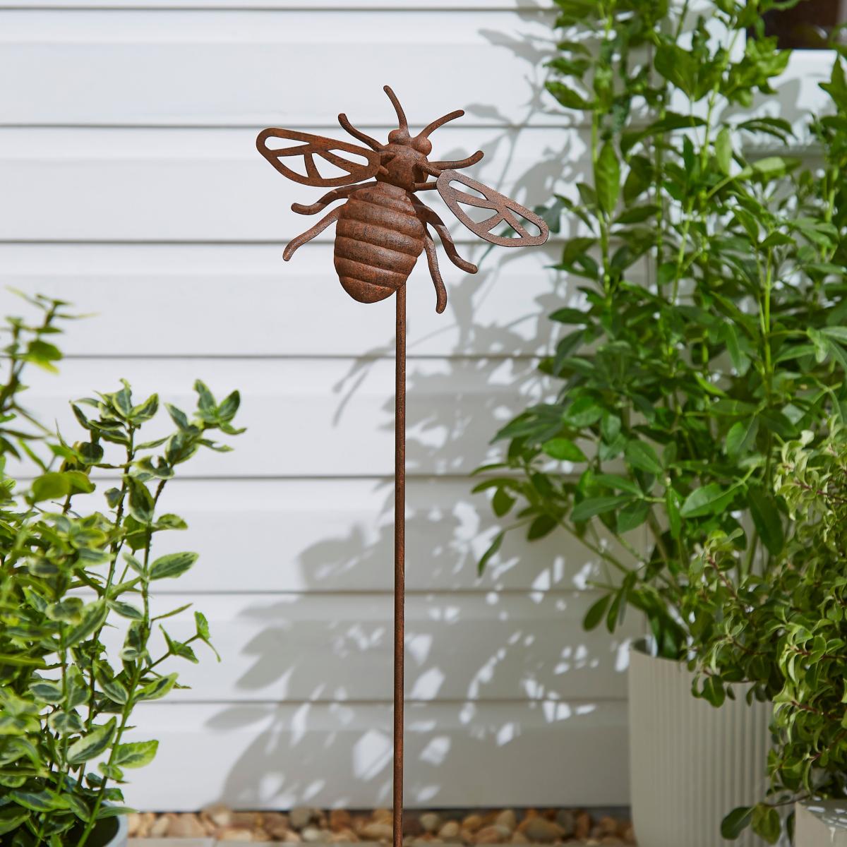 Rusted Iron Bee Stake Rust – image 1