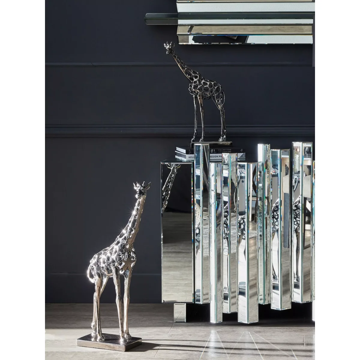 Libra Interiors Hollow Giraffe Sculpture, H53cm, Nickel – image 3