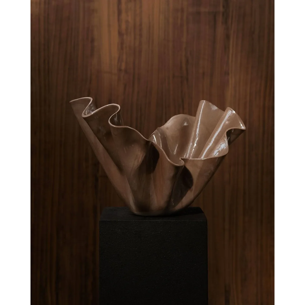 Tinted Amnell sculpture Brown 39x25 cm – image 2