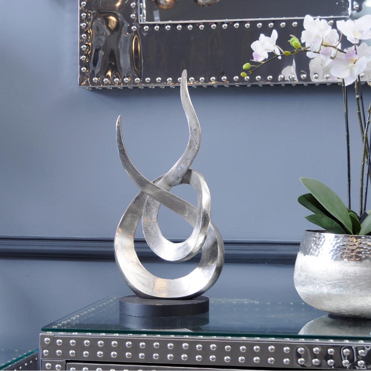 Libra Midnight Mayfair Collection - Entwined Large Flame Sculpture – image 3