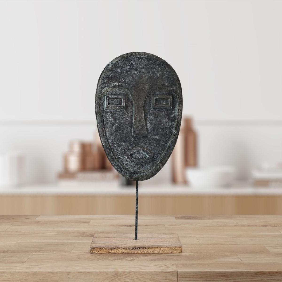 Hokuta Face Ornament – image 1